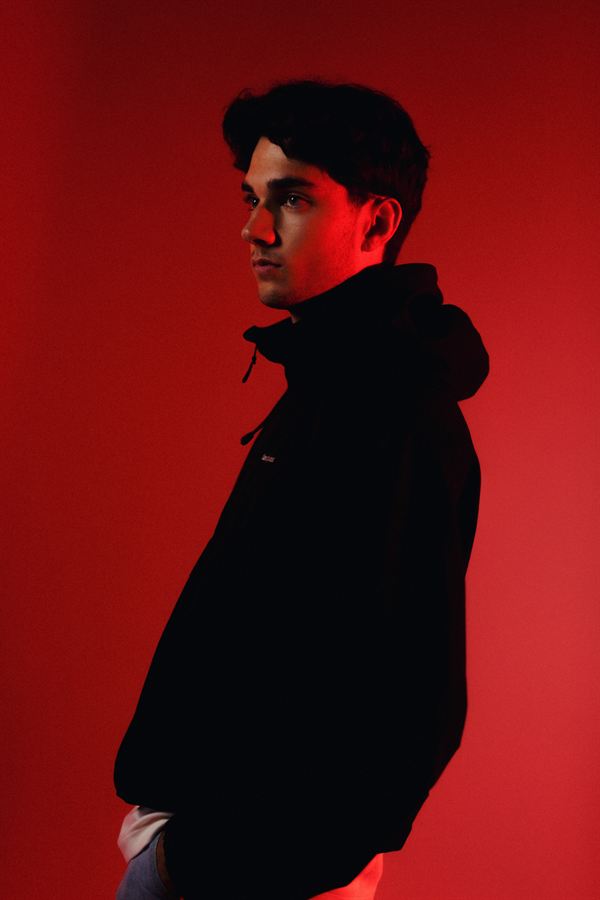 BURNEY, press photo 02