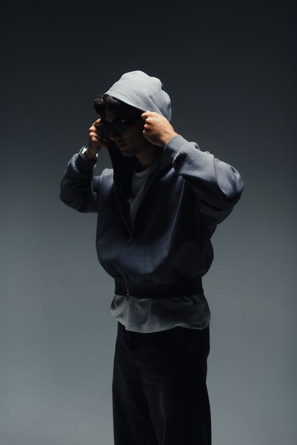 BURNEY, press photo 07